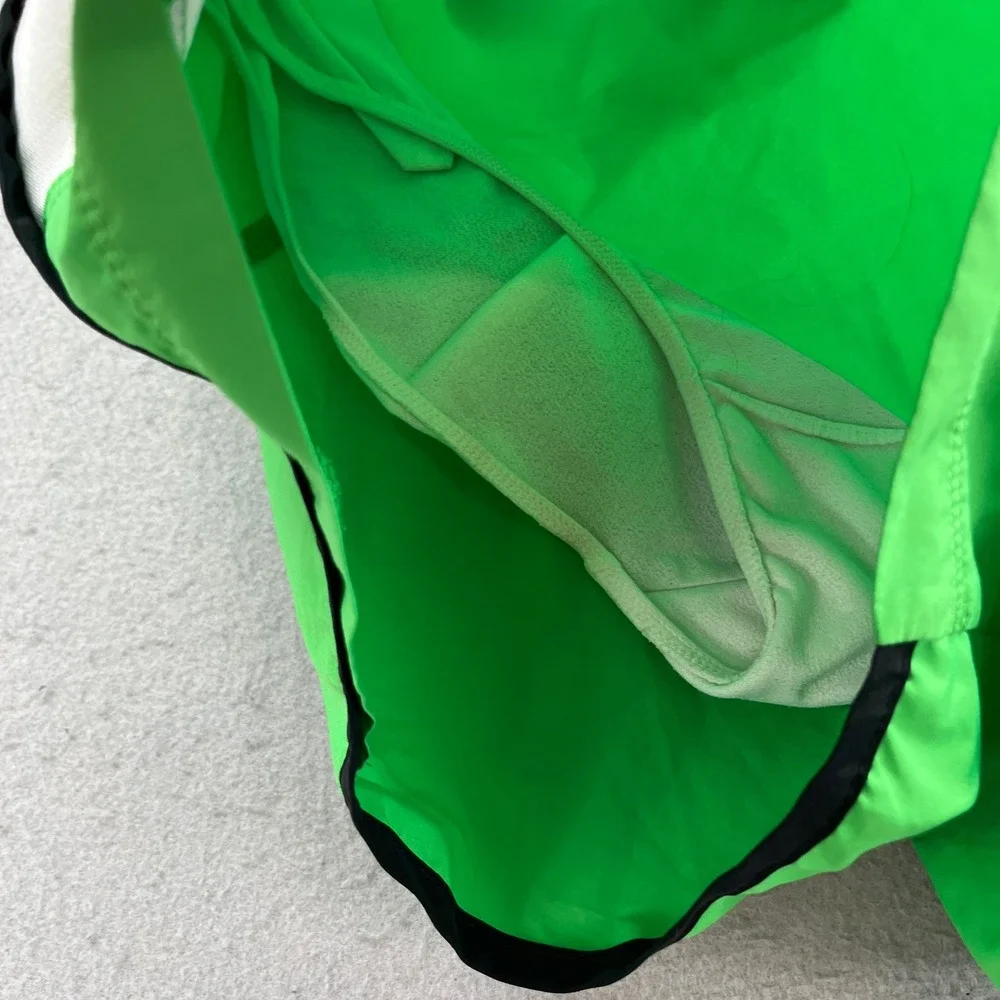 Nike Tempo Shorts Womens Medium Green 255897-301 Running Athletic Gym Activewear